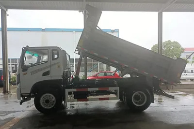 6-Wheeler Left Hand Drive Tipper Truck Dongfeng 170HP - Tipper: picture 1 6-Wheeler Left Hand Drive Tipper Truck Dongfeng 170HP - Tipper: picture 1