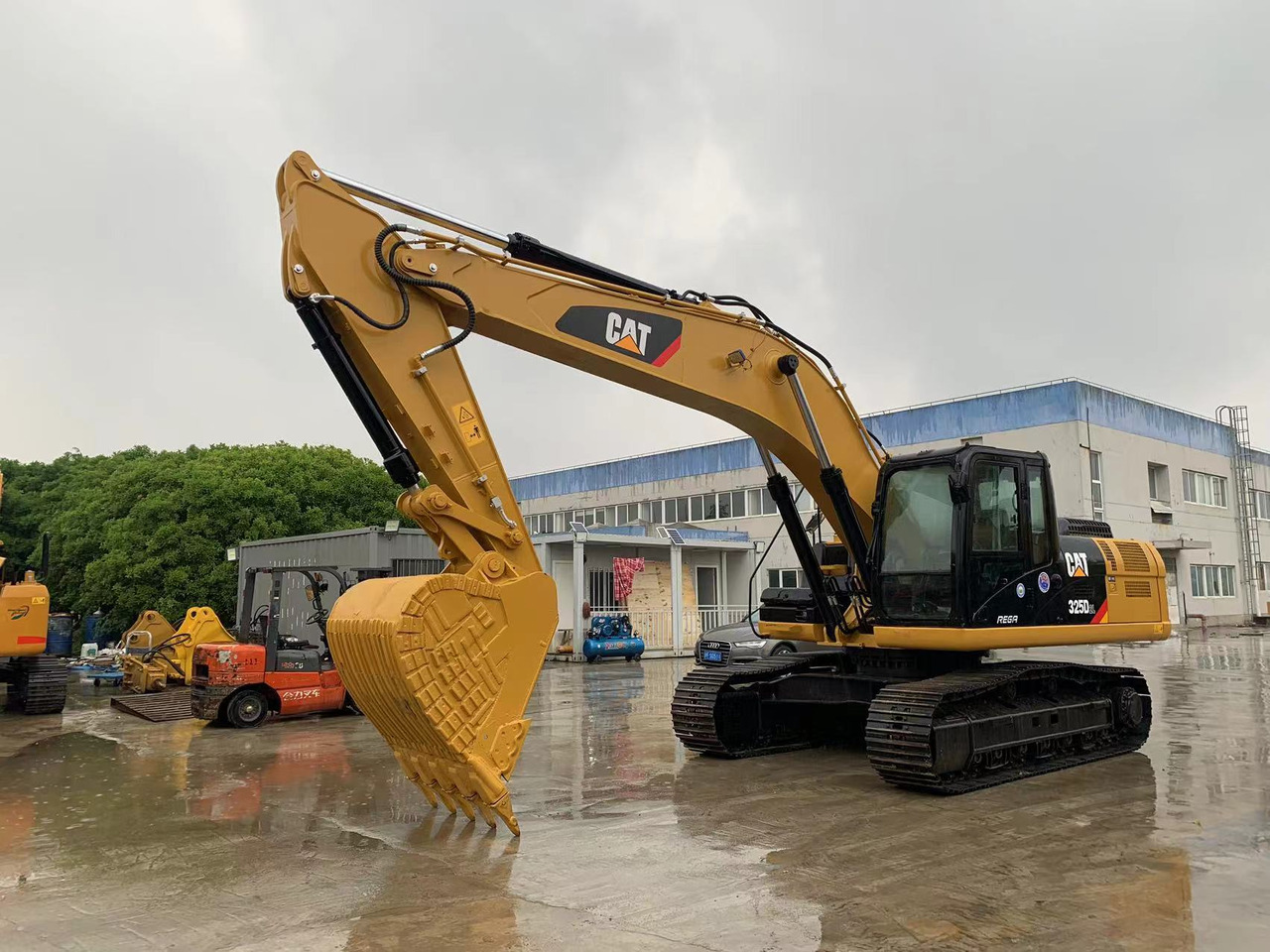 Caterpillar Construction Machine 25 ton Excavator CAT 325D, 325CL, 325BL - Crawler excavator: picture 5 Caterpillar Construction Machine 25 ton Excavator CAT 325D, 325CL, 325BL - Crawler excavator: picture 5