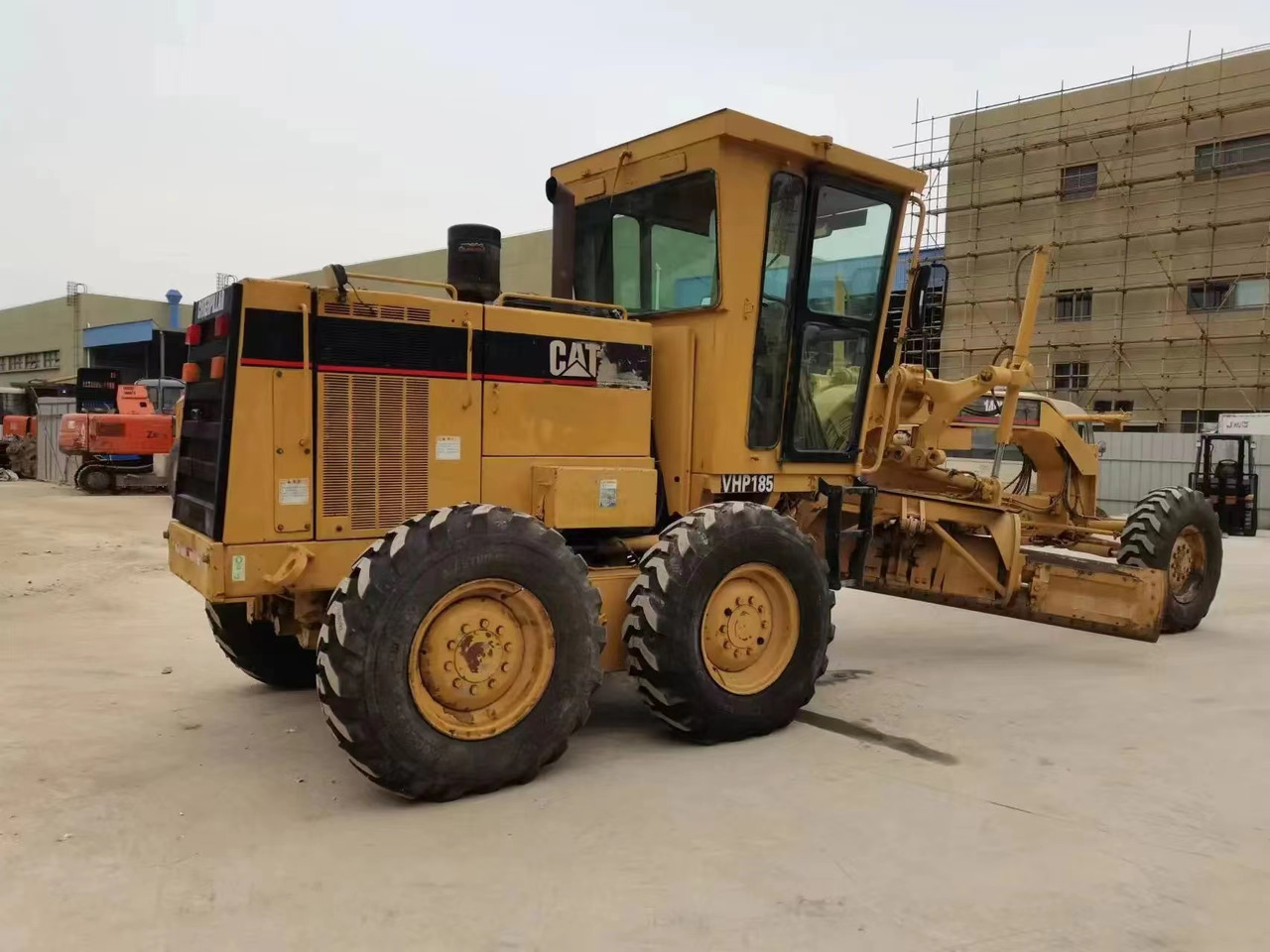 Caterpillar Original Color Motor Grader Used CAT 140H - Grader: picture 3 Caterpillar Original Color Motor Grader Used CAT 140H - Grader: picture 3