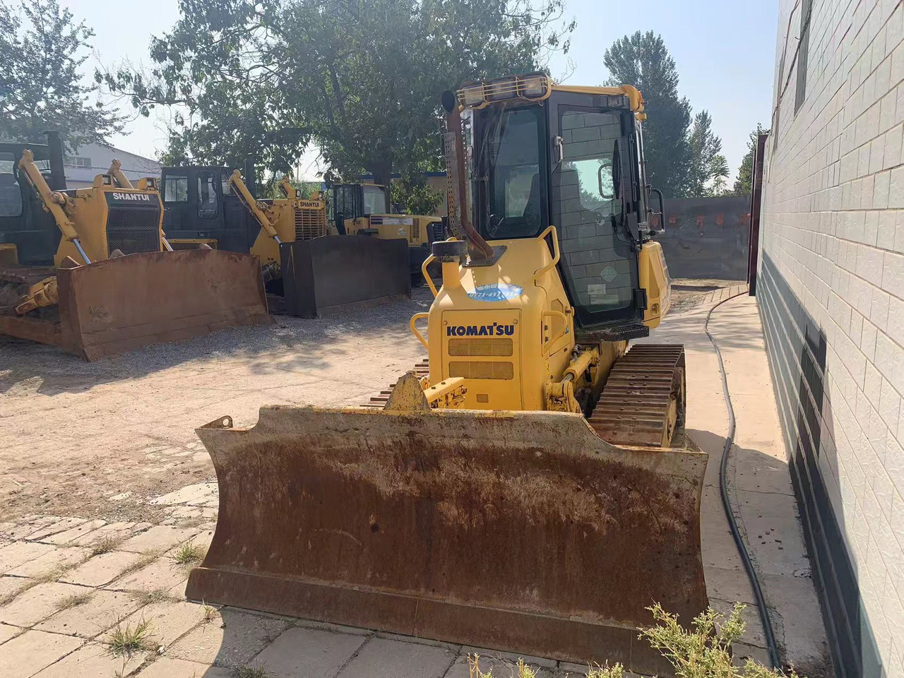 Komatsu Small Bulldozer Komatsu D31 Slightly Used Condition On Sale - Bulldozer: picture 5 Komatsu Small Bulldozer Komatsu D31 Slightly Used Condition On Sale - Bulldozer: picture 5