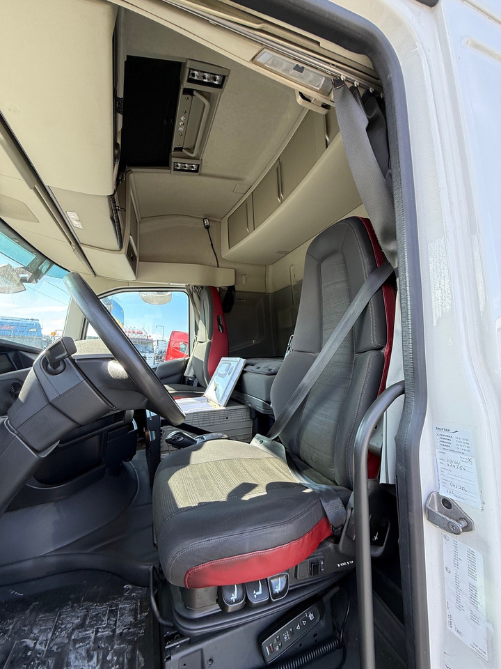 Volvo FH 500 6x2 - Tractor truck: picture 5 Volvo FH 500 6x2 - Tractor truck: picture 5