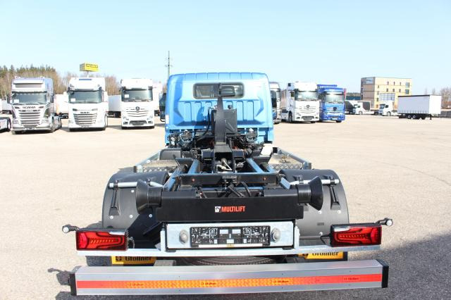 Hook lift truck FUSO 9C18E: picture 6