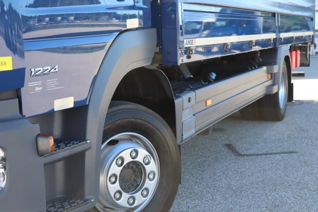 Mercedes-Benz Atego 1224 L - Curtain side truck: picture 4 Mercedes-Benz Atego 1224 L - Curtain side truck: picture 4