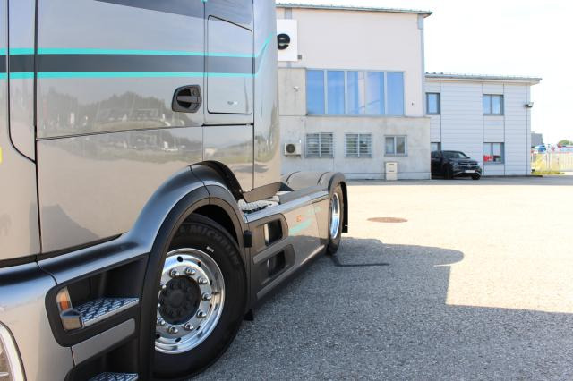 Mercedes-Benz Actros 1848 LS - Tractor truck: picture 3 Mercedes-Benz Actros 1848 LS - Tractor truck: picture 3
