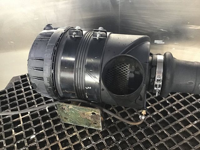 Liebherr Air Filter - Air filter: picture 3 Liebherr Air Filter - Air filter: picture 3