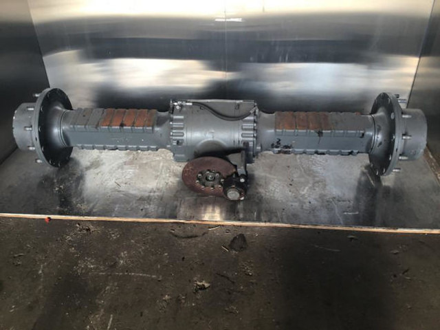 Axle and parts Liebherr Axle: picture 11