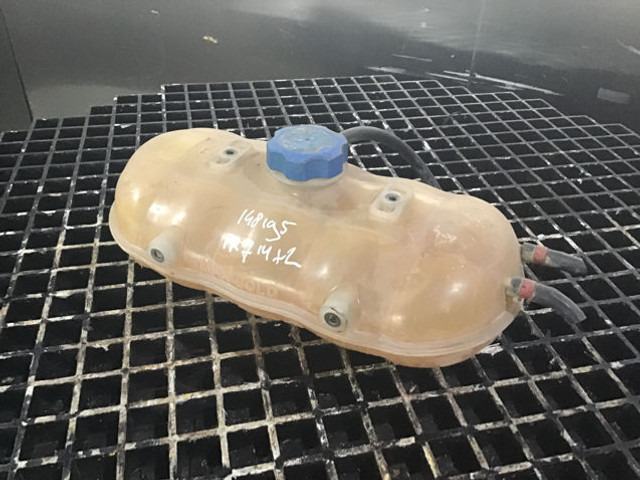 Liebherr Equalizing Reservoir - Expansion tank: picture 1 Liebherr Equalizing Reservoir - Expansion tank: picture 1