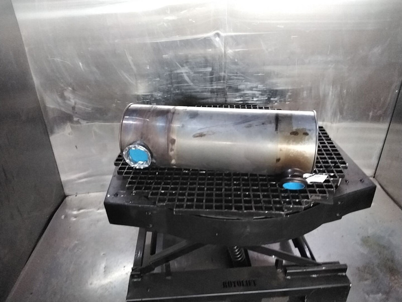 Liebherr Exhaust - Muffler: picture 1 Liebherr Exhaust - Muffler: picture 1
