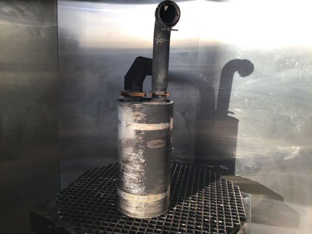 Liebherr Exhaust Silencer - Muffler: picture 2 Liebherr Exhaust Silencer - Muffler: picture 2