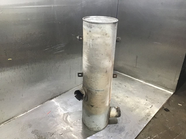 Liebherr Exhaust Silencer - Muffler: picture 3 Liebherr Exhaust Silencer - Muffler: picture 3