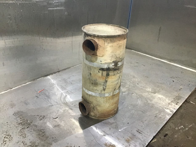 Liebherr Exhaust Silencer - Muffler: picture 5 Liebherr Exhaust Silencer - Muffler: picture 5
