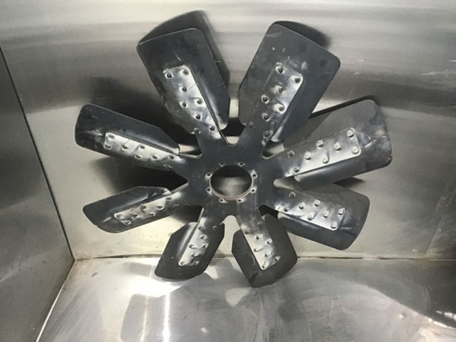 Liebherr Fan Blade - Fan: picture 1 Liebherr Fan Blade - Fan: picture 1