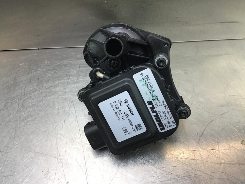 Liebherr - Cab and interior: picture 3 Liebherr - Cab and interior: picture 3