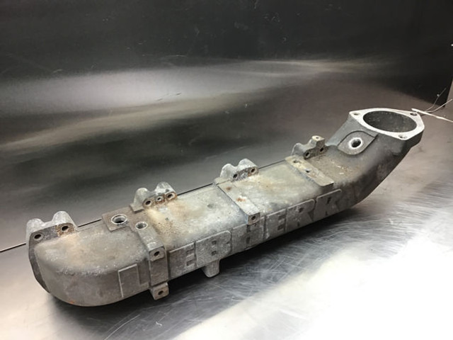 Liebherr - Air intake pipe: picture 1 Liebherr - Air intake pipe: picture 1