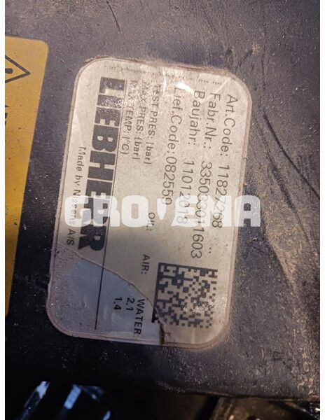 Liebherr R946 LC / R946 LC-V / R946 NLC - Expansion tank: picture 3 Liebherr R946 LC / R946 LC-V / R946 NLC - Expansion tank: picture 3