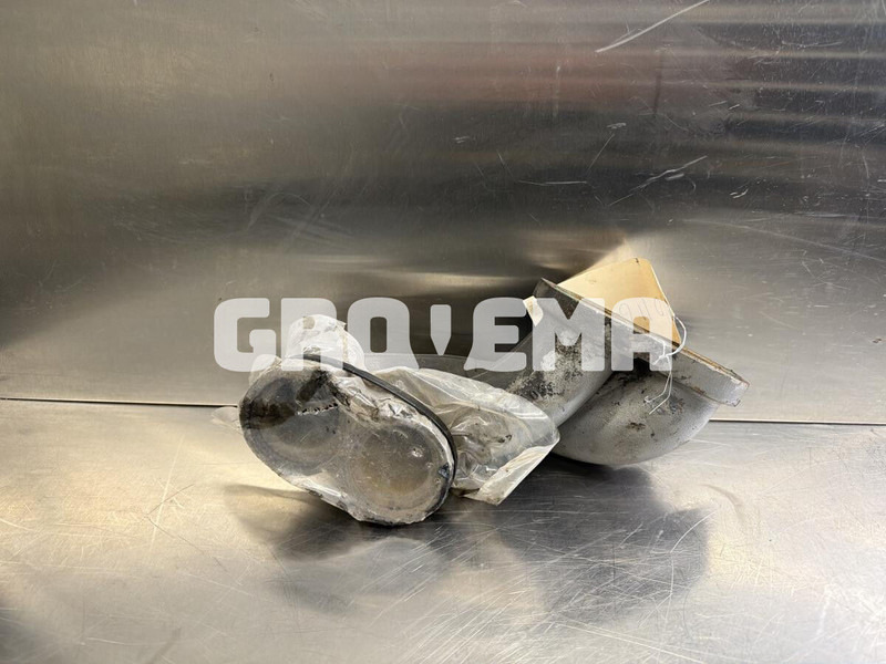 Liebherr R964C / R974C / R976 / R976 LC / R976 LCV / R980 - Cooling system: picture 2 Liebherr R964C / R974C / R976 / R976 LC / R976 LCV / R980 - Cooling system: picture 2