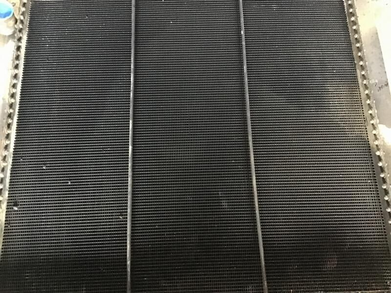 Liebherr Radiator - Radiator: picture 3 Liebherr Radiator - Radiator: picture 3