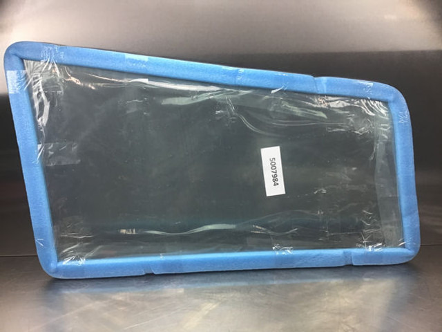 Liebherr Window Glass - Window and parts: picture 1 Liebherr Window Glass - Window and parts: picture 1