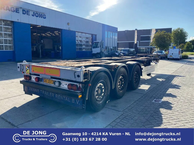Schmitz Cargobull SCF 24 Chassis / SAF + Disc / 2x Extendable / Lift Axle - Container transporter/ Swap body semi-trailer: picture 1 Schmitz Cargobull SCF 24 Chassis / SAF + Disc / 2x Extendable / Lift Axle - Container transporter/ Swap body semi-trailer: picture 1