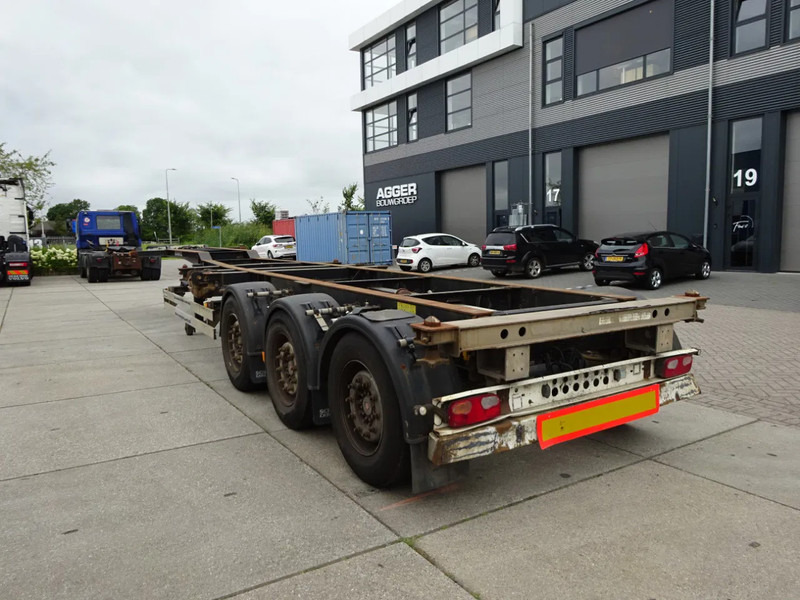 Schmitz Cargobull SCF 27 / SAF + Disc / 1x Extendable / 1x Lift Axle - Container transporter/ Swap body semi-trailer: picture 3 Schmitz Cargobull SCF 27 / SAF + Disc / 1x Extendable / 1x Lift Axle - Container transporter/ Swap body semi-trailer: picture 3