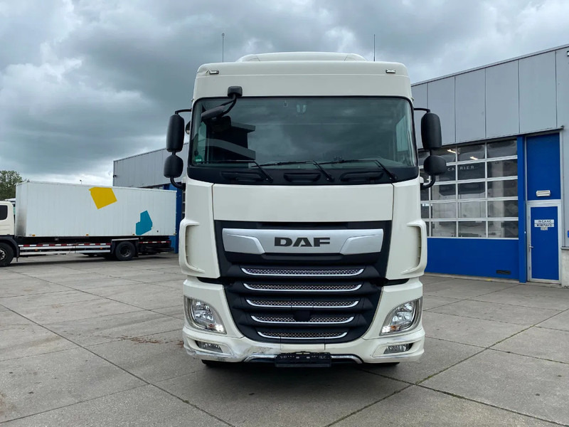 DAF XF 106.480 SC / 6x2/4 / Steering Axle - Tractor truck: picture 2 DAF XF 106.480 SC / 6x2/4 / Steering Axle - Tractor truck: picture 2