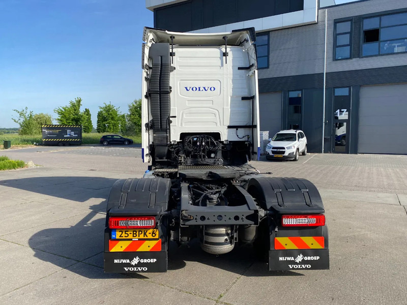 Volvo FH 13.460 Globetrotter / I-Save - Tractor truck: picture 4 Volvo FH 13.460 Globetrotter / I-Save - Tractor truck: picture 4