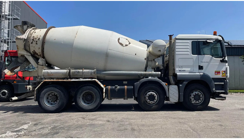 MAN TGS 35.360 LIEBHERR 9M3 - Concrete mixer truck: picture 4 MAN TGS 35.360 LIEBHERR 9M3 - Concrete mixer truck: picture 4