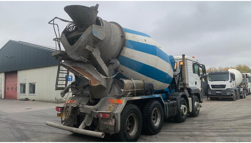 MAN TGS 35.360 Liebherr + 9M3 - Concrete mixer truck: picture 4 MAN TGS 35.360 Liebherr + 9M3 - Concrete mixer truck: picture 4