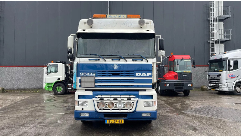 DAF XF 380 EURO-3 HOLLAND TRUCK - Tractor truck: picture 3 DAF XF 380 EURO-3 HOLLAND TRUCK - Tractor truck: picture 3