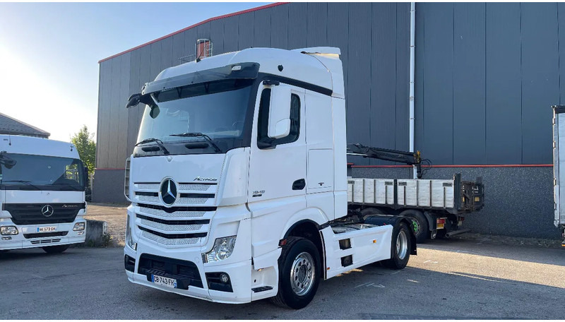 Mercedes-Benz Actros 1945 - Tractor truck: picture 1 Mercedes-Benz Actros 1945 - Tractor truck: picture 1