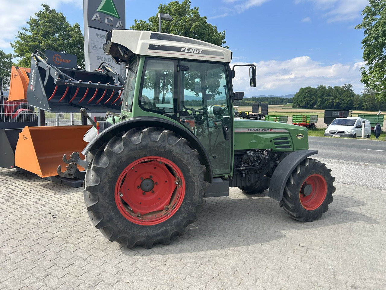 Fendt Farmer 208 PA - Farm tractor: picture 2 Fendt Farmer 208 PA - Farm tractor: picture 2