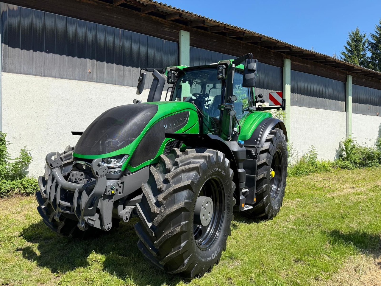 Valtra S 416 - Farm tractor: picture 5 Valtra S 416 - Farm tractor: picture 5