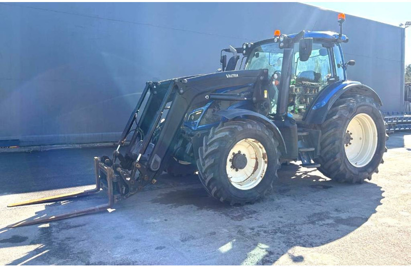 Valtra N 174 Smart Touch - Farm tractor: picture 1 Valtra N 174 Smart Touch - Farm tractor: picture 1