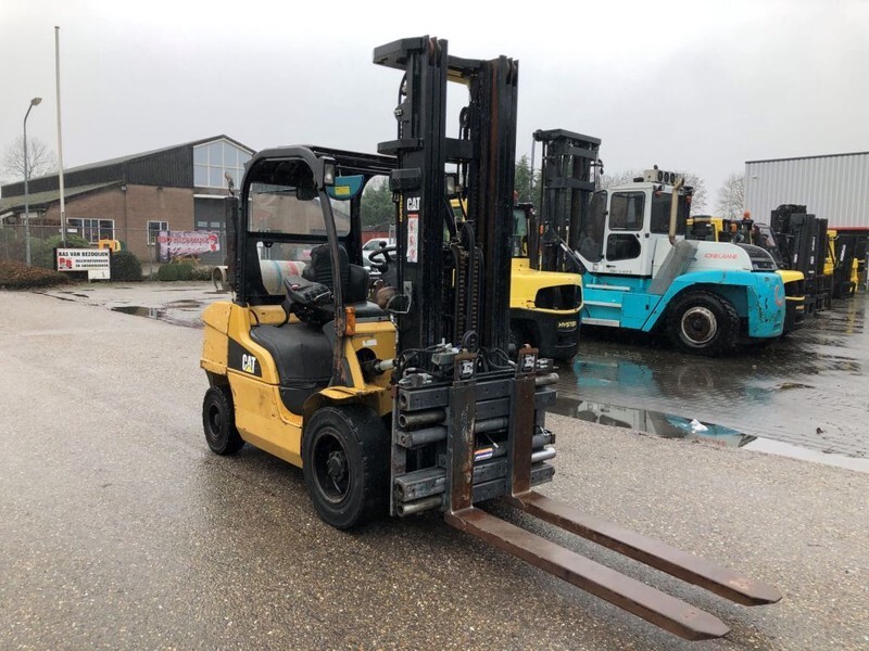 Caterpillar GP35N - LPG forklift: picture 3 Caterpillar GP35N - LPG forklift: picture 3