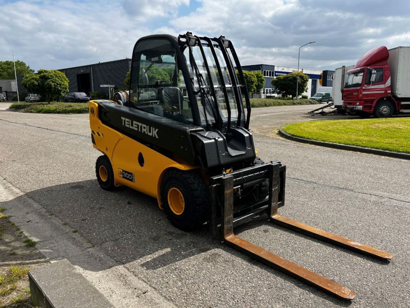 JCB TLT30 - Telescopic handler: picture 4 JCB TLT30 - Telescopic handler: picture 4
