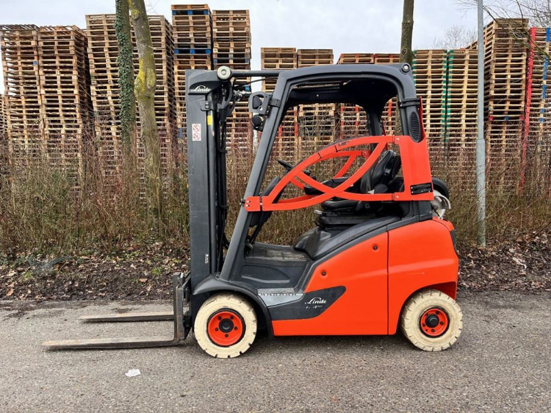 Linde H18T-01 - LPG forklift: picture 2 Linde H18T-01 - LPG forklift: picture 2