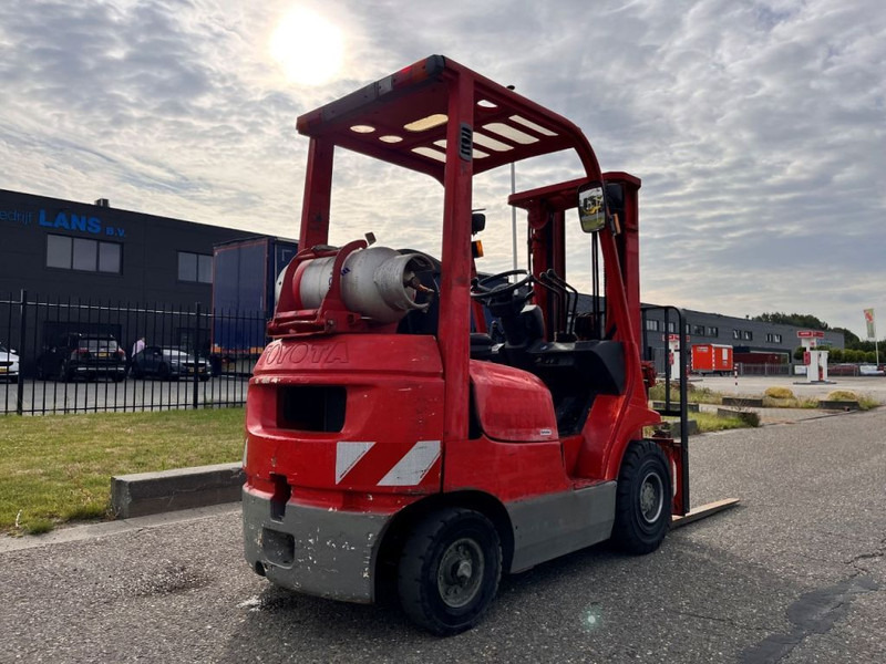 LPG forklift Toyota 42- 7FGF15: picture 6