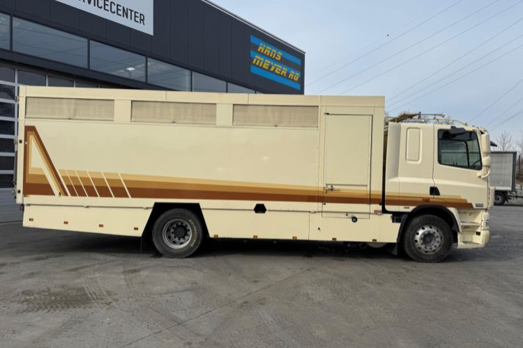DAF CF410 4x2 - Horse truck: picture 4 DAF CF410 4x2 - Horse truck: picture 4