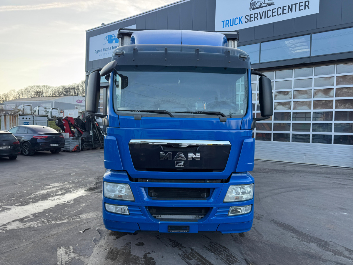 MAN TGS 26.440 6x2 LBW - Curtain side truck: picture 2 MAN TGS 26.440 6x2 LBW - Curtain side truck: picture 2