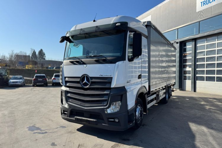 Mercedes-Benz Actros 2545 6x2 - Curtain side truck: picture 1 Mercedes-Benz Actros 2545 6x2 - Curtain side truck: picture 1