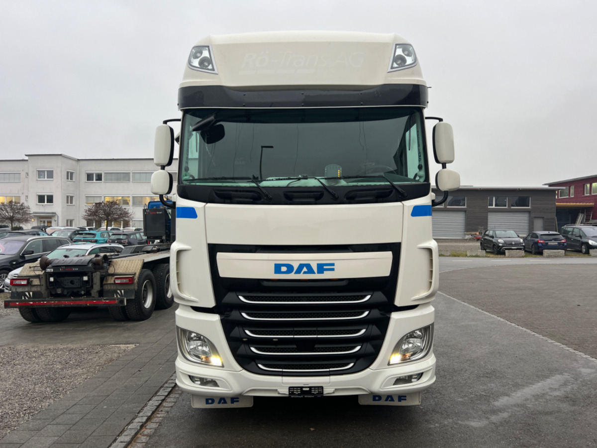 DAF XF460 SUPERSPACE - Tractor truck: picture 2 DAF XF460 SUPERSPACE - Tractor truck: picture 2