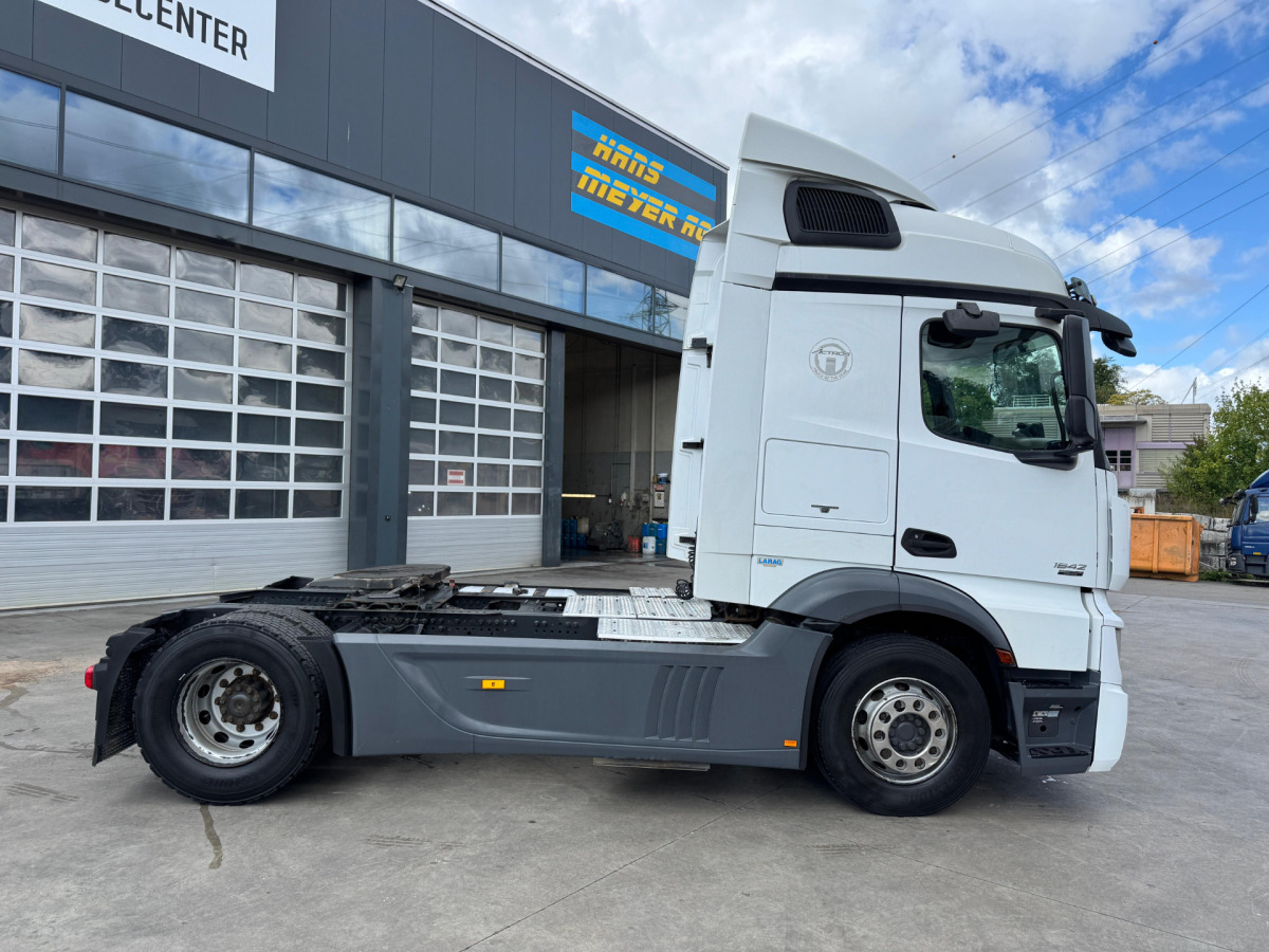MERCEDES Actros 1842 4x2 - Tractor truck: picture 4 MERCEDES Actros 1842 4x2 - Tractor truck: picture 4