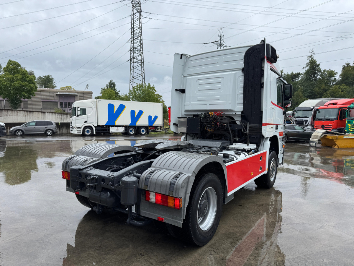 MERCEDES Actros 2044 4x4 - Tractor truck: picture 5 MERCEDES Actros 2044 4x4 - Tractor truck: picture 5