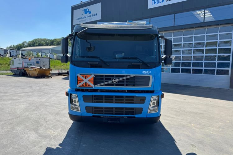 Volvo FM-500 6x2 Tankwagen - Tanker truck: picture 3 Volvo FM-500 6x2 Tankwagen - Tanker truck: picture 3