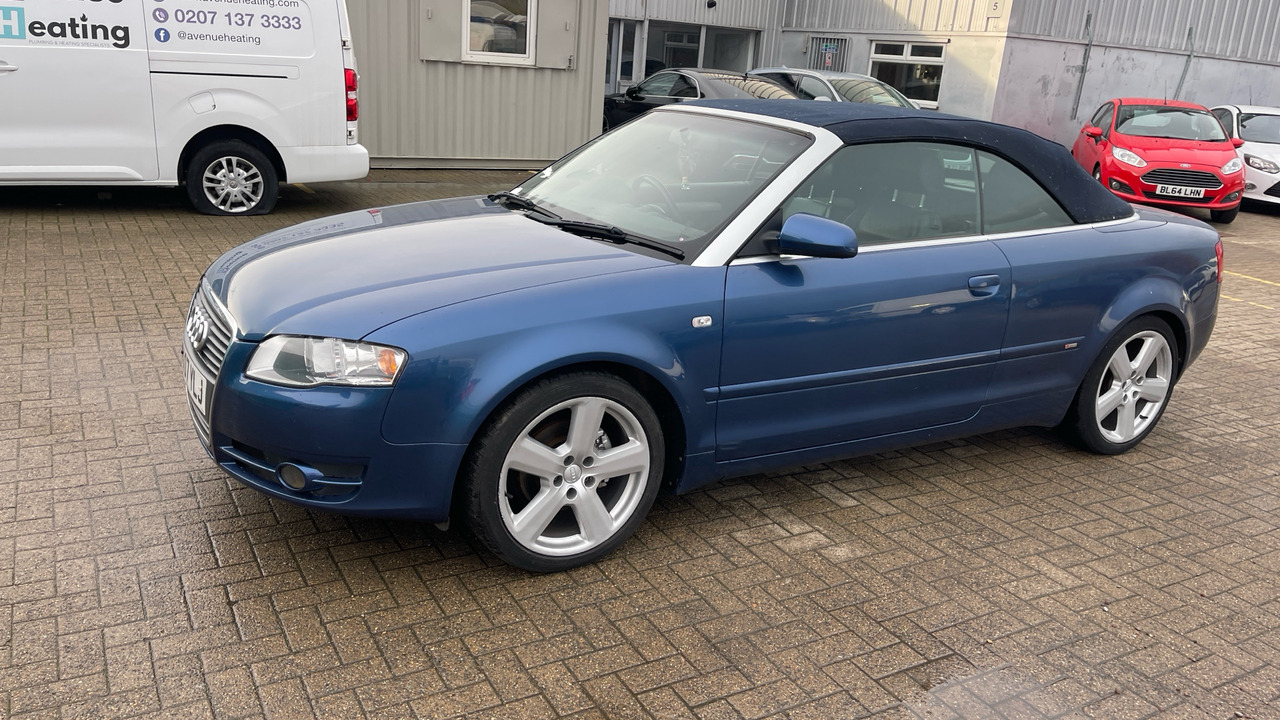 AUDI A4 2.0 TDI - Car: picture 2 AUDI A4 2.0 TDI - Car: picture 2