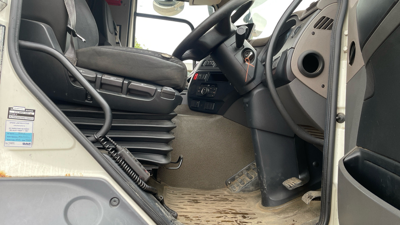 DAF CF 260 - Curtain side truck: picture 5 DAF CF 260 - Curtain side truck: picture 5