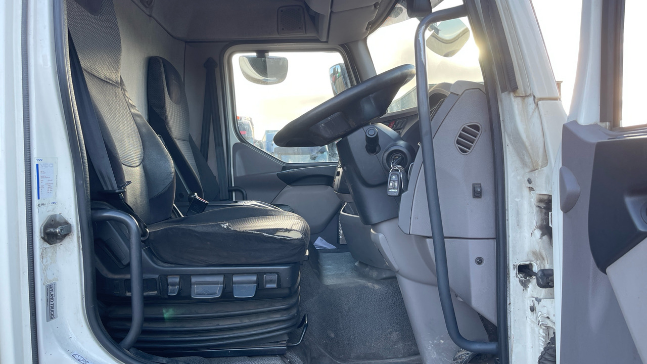 DAF LF 250 - Curtain side truck: picture 5 DAF LF 250 - Curtain side truck: picture 5