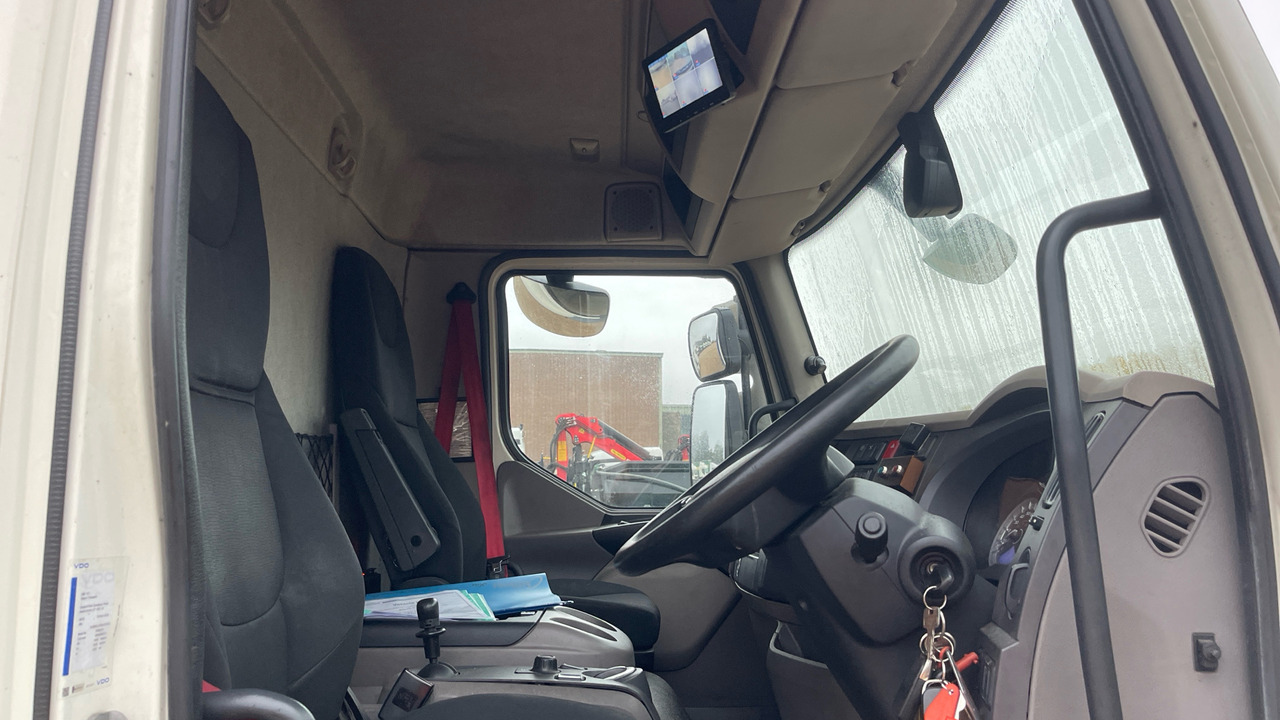 Daf LF 230 - Curtain side truck: picture 5 Daf LF 230 - Curtain side truck: picture 5