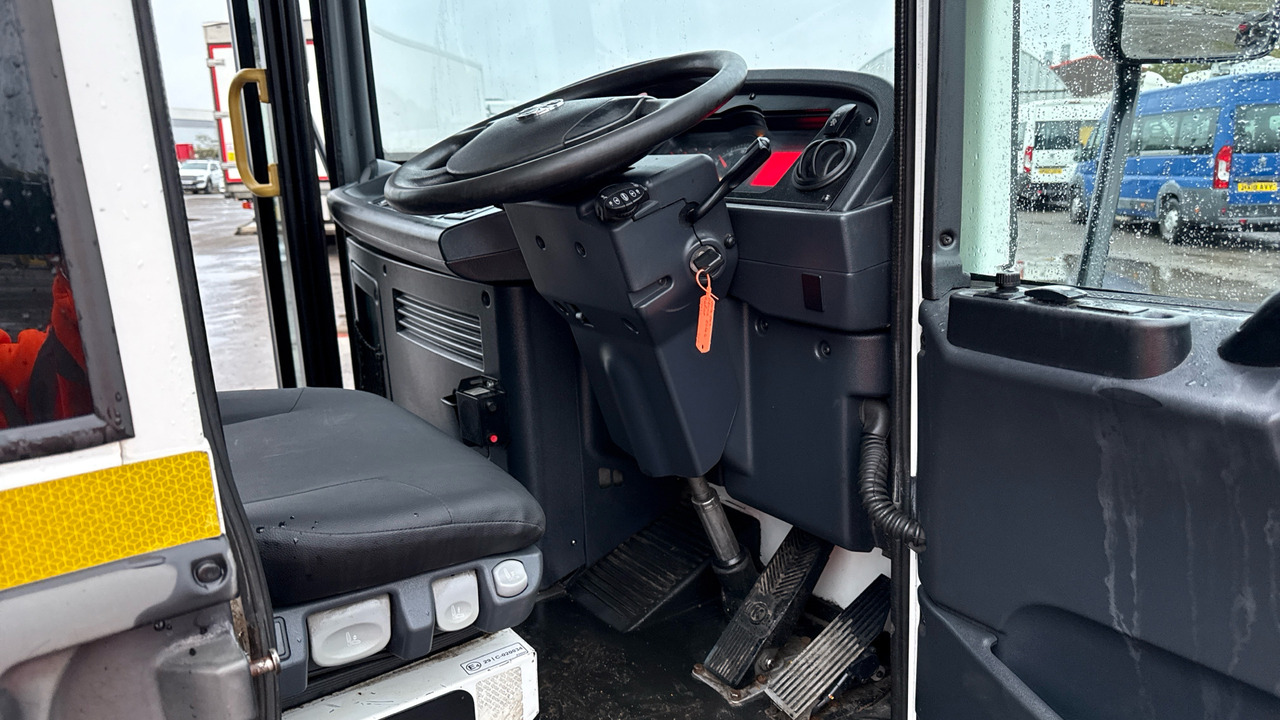 Dennis Elite 6 - Garbage truck: picture 5 Dennis Elite 6 - Garbage truck: picture 5