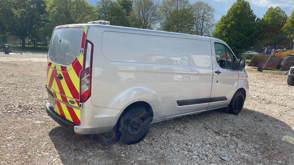FORD TRANSIT CUSTOM 300 TREND 2.0 ECOBLUE 105PS - Panel van: picture 4 FORD TRANSIT CUSTOM 300 TREND 2.0 ECOBLUE 105PS - Panel van: picture 4